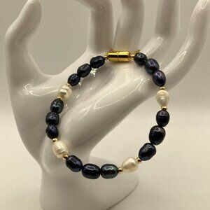 Pearl Bracelet BLUE + White Freshwater Pearls + Real Gold beads magnetic clasp